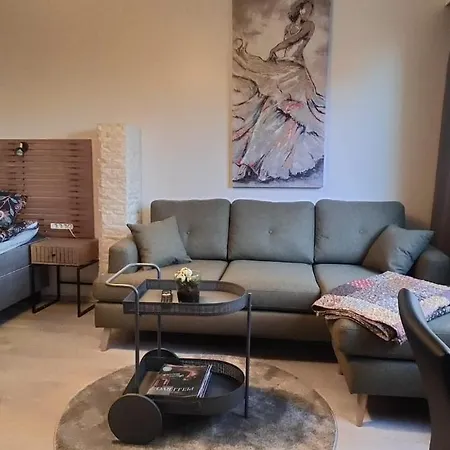 Cozy In South Tuusula Near Airport Appartement Hyryla